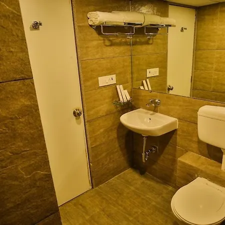 Weekend Address By Honest Homes Surat Exterior photo