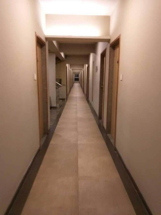 Weekend Address By Honest Homes Apartment