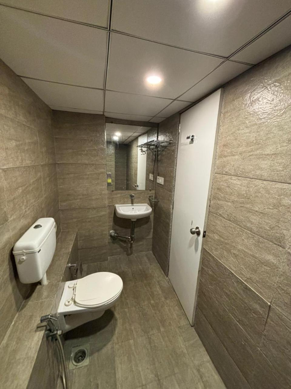 Apartment Weekend Address By Honest Homes Surat
